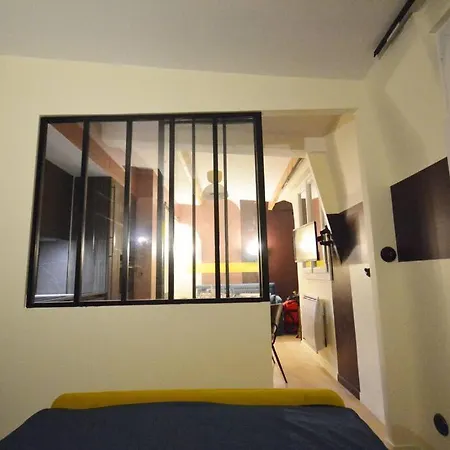 Apartment Design A La Bourse Du Commerce Paris